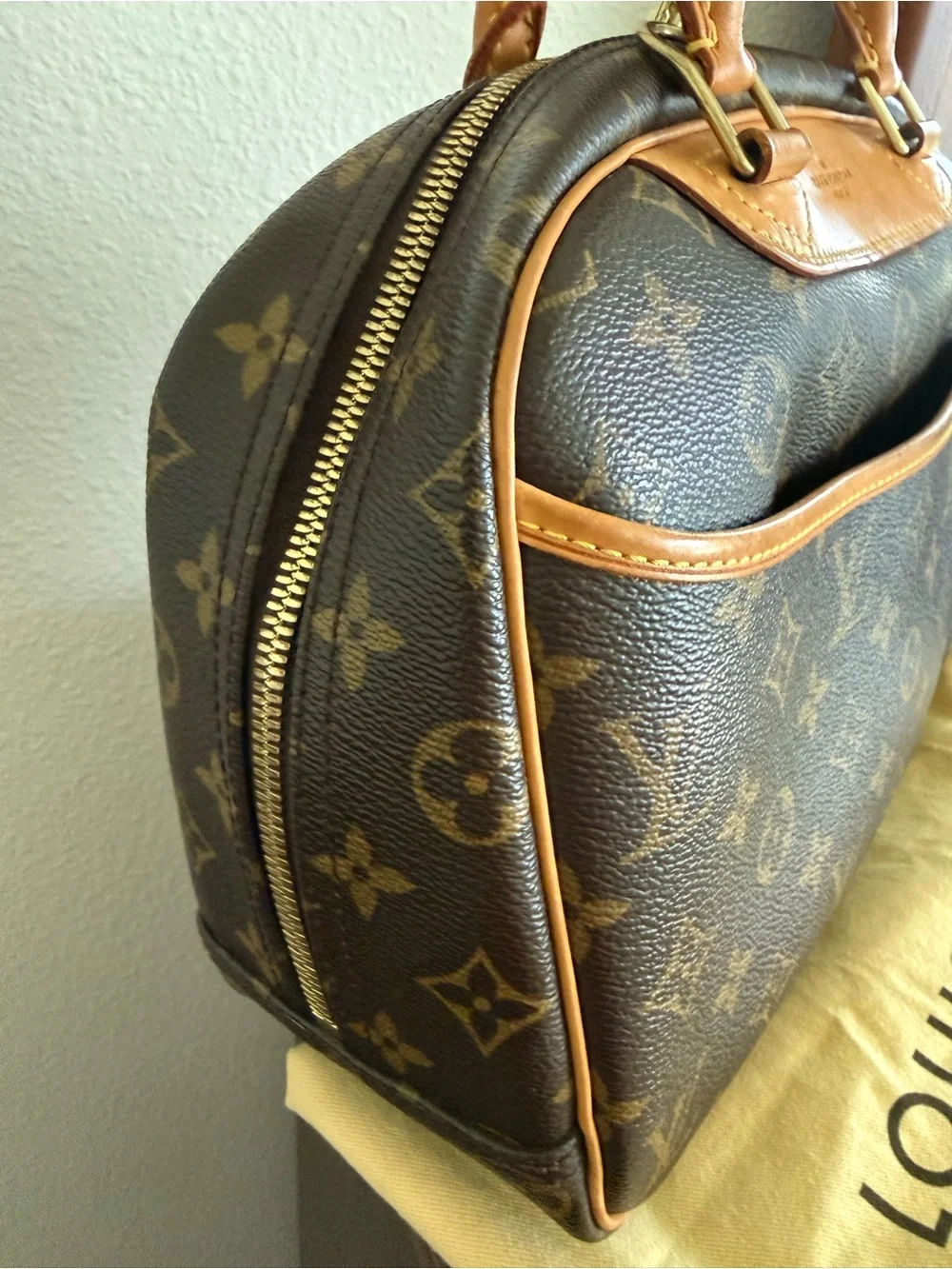 🌹Mini Louis Vuitton Trouville with Accessories